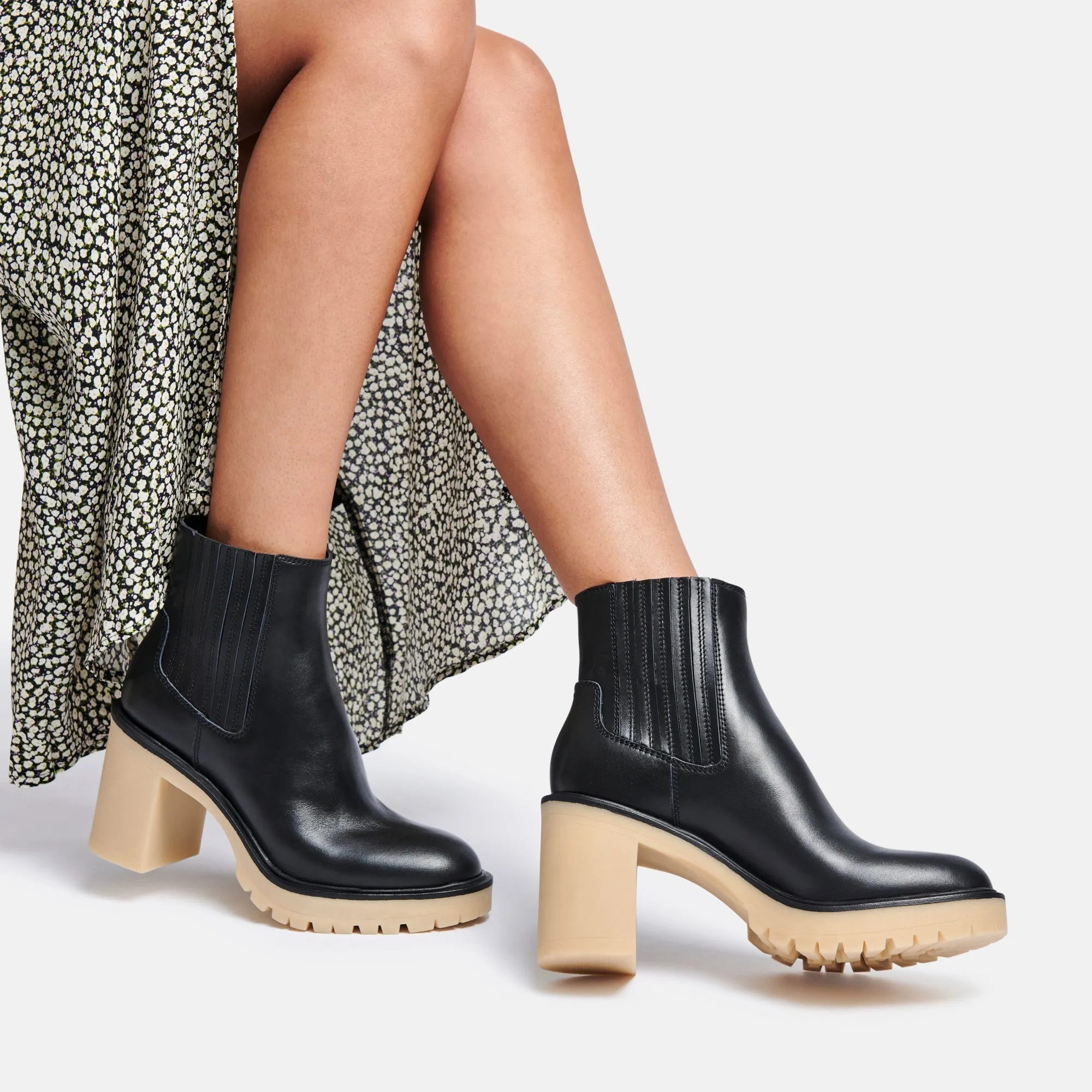 CASTER H2O BOOTIES IN BLACK LEATHER - re:vita