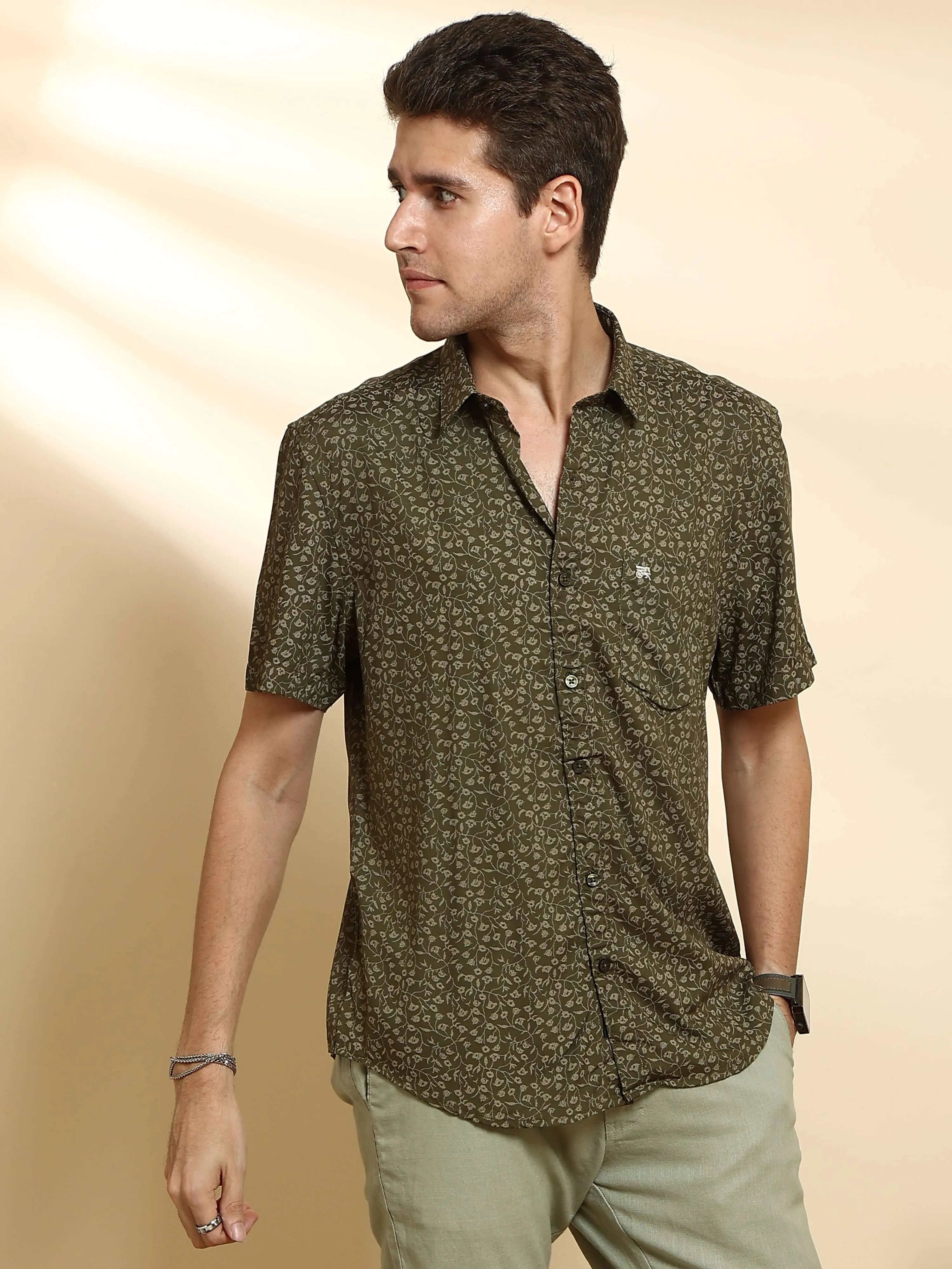 Green casual floral AOP half sleeves shirt